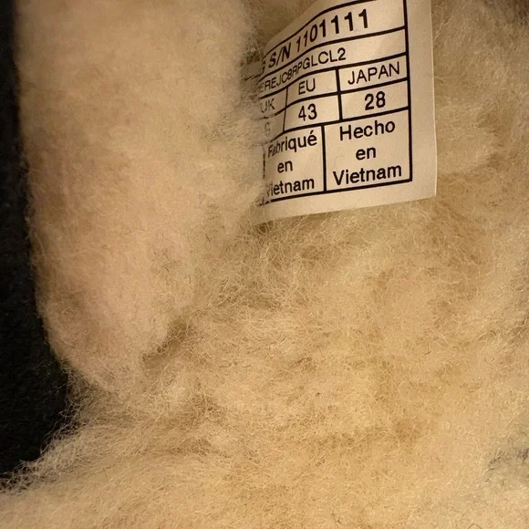 Men’s UGG scuff black Slippers with Cream Lining US 10 - Picture 6 of 6